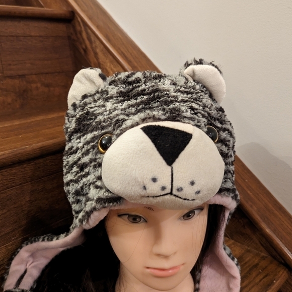 Daiso bear hat  with ear flaps Adult one size fits most - Picture 5 of 10